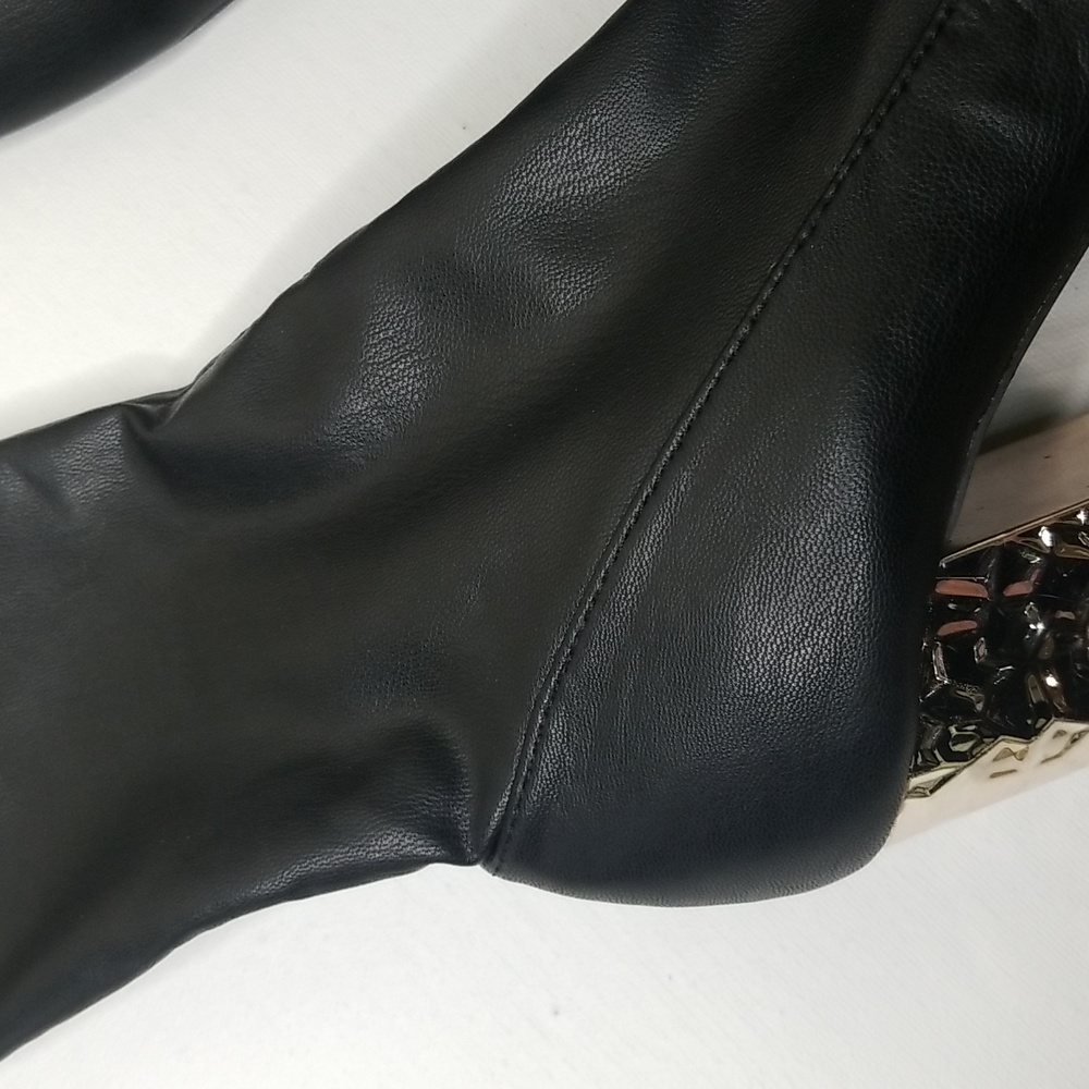 Qupid Hammered Metal Heel Boots - Picture 4 of 6